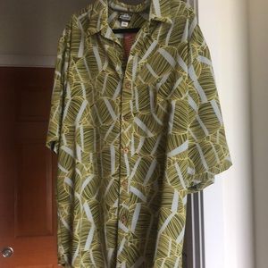 Manuheali’i kahuli button down aloha shirt